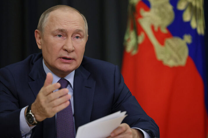 Putin KTMT liderlərinin görüşündə iştirak qərarı verdi