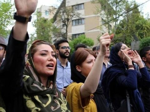 Mehdimi, Qərbmi, Ukraynadakı günahsız insanların ruhumu…?