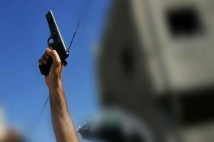 Polis ov edənləri saxlamaq üçün havaya atəş açdı