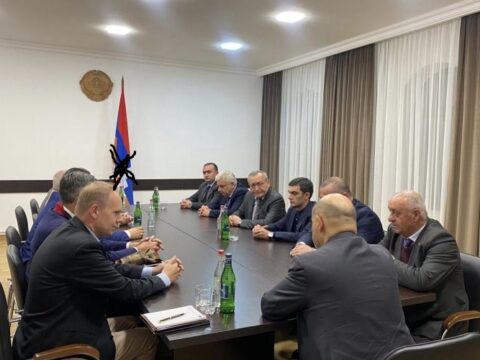 Avropa Parlamenti üzvləri Kremlin bəslədiyi separatçı rejimin “deputat”larıyla…-FOTOLAR