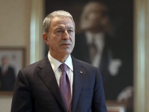 Hulusi Akar Stoltenberqlə görüşüb