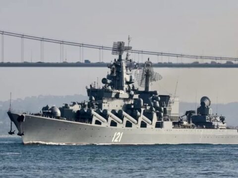 Rusiya məhkəməsi “Moskva” kreyserinin 17 dənizçisinin həlak olmasını etiraf edib, lakin…