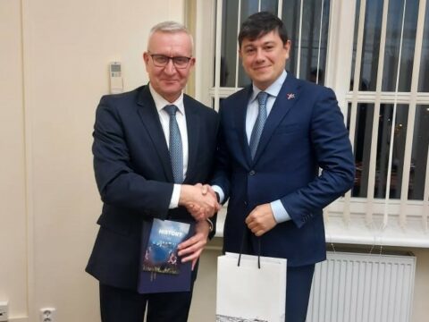 Fuad Muradov Polşa Seyminin Komissiya sədri ilə görüşüb
