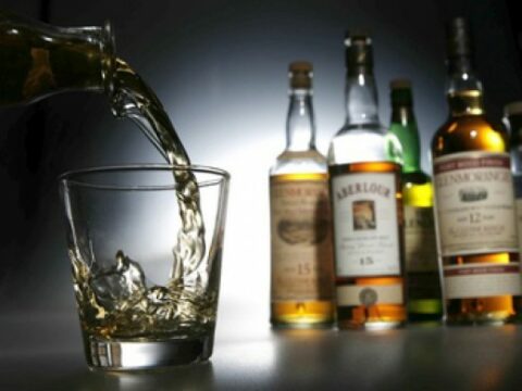 Məktəblilər alkoqollu içkilərdən zəhərləndi