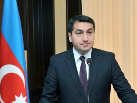 Prezidentin köməkçisi Şuşadan danışarkən kövrəldi