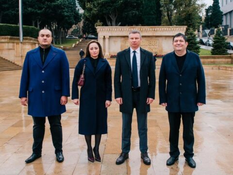 Ukrayna səfiri Milli Qəhrəmanın məzarını ziyarət etdi – FOTO