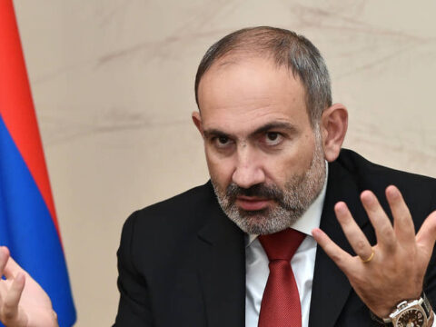 Paşinyan kapitulyasiyanı harada imzalamışdı?
