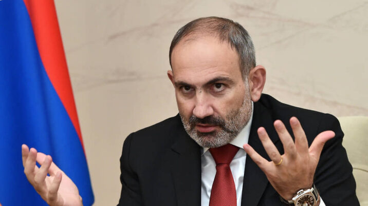 Paşinyan kapitulyasiyanı harada imzalamışdı?