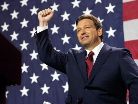 Ron Desantis Bayden və Trampla ABŞ-da prezident seçkilərində mübarizə apara bilər