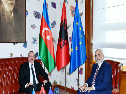 İlham Əliyev Albaniyanın baş naziri ilə GÖRÜŞDÜ 