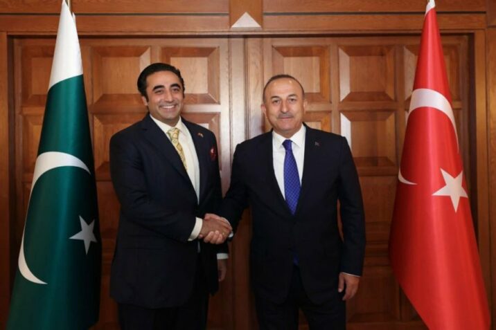 Türkiyə və Pakistan XIN başçıları danışıqlar apardı 