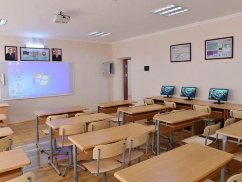 Büdcə vəsaiti bəs etmir, valideynlərdən də pul yığılır