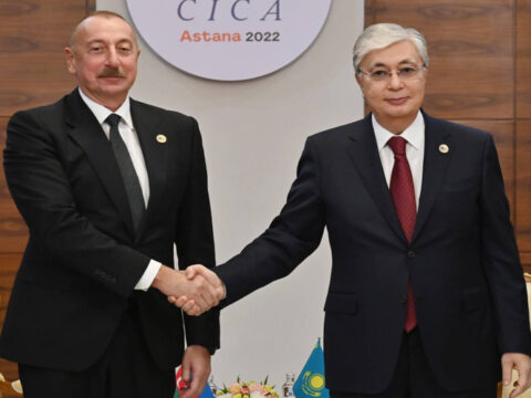 İlham Əliyev Qazaxıstan Prezidentinə zəng etdi