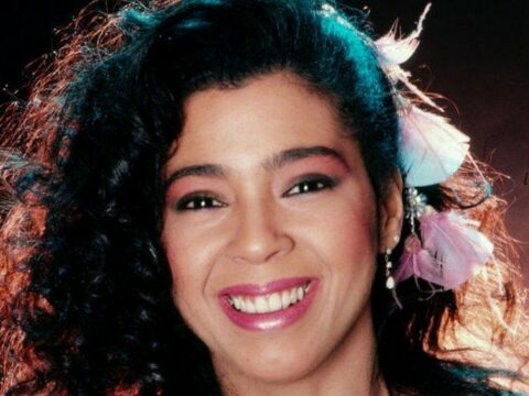 “What a Feeling” hitinin ifaçısı vəfat edib