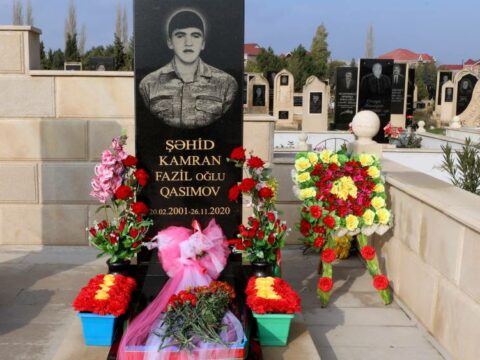 Gömrük Akademiyasının kollektivi Vətən müharibəsi şəhidinin anım günündə iştirak edib
