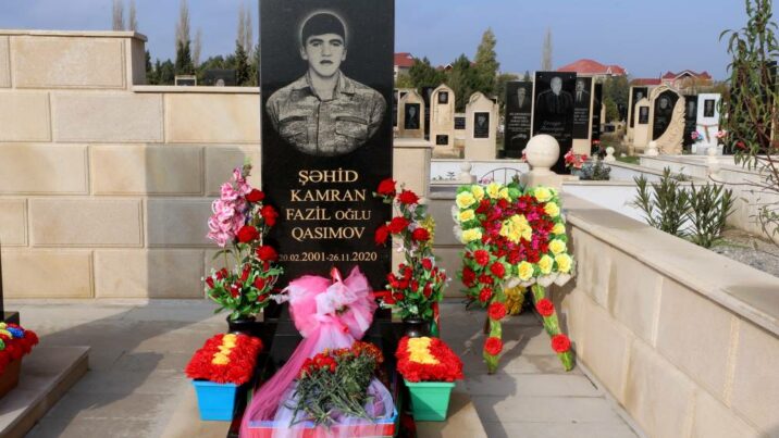 Gömrük Akademiyasının kollektivi Vətən müharibəsi şəhidinin anım günündə iştirak edib