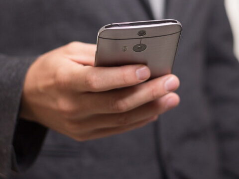 Bakıda 5 minlik telefon oğurlanıb