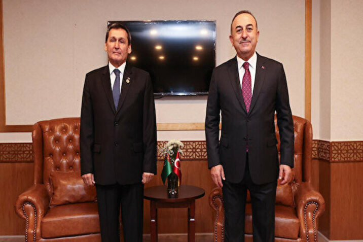 Çavuşoğlu türkmən həmkarı ilə üçtərəfli görüşü müzakirə etdi 