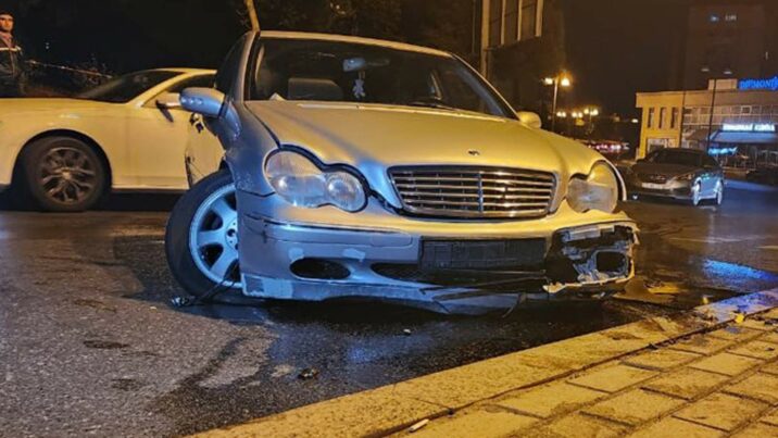 “Mersedes” ət dükanına girdi – Yaralılar var