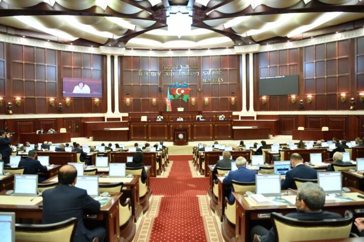 Prezident deputatları təltif etdi – SİYAHI