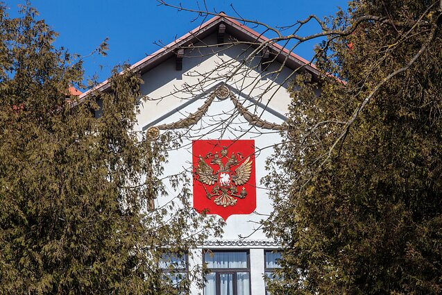 Litva rus diplomatı ölkədən qovdu 
