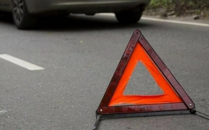 Göygöldə avtomobil ağaca çırpıldı, üç nəfər öldü