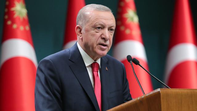“Terrorçuların çörəyinə yağ çəkməyin” – Ərdoğan