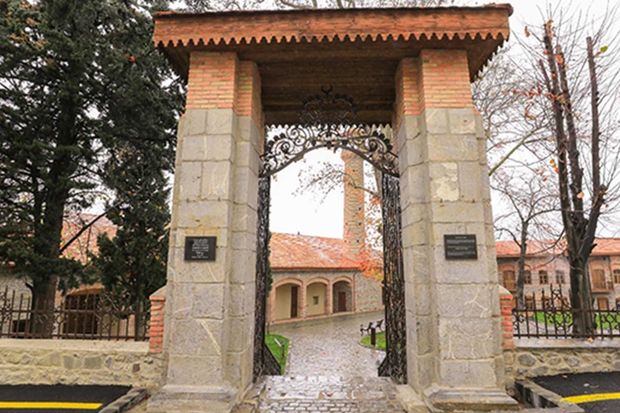Şəki Xan məscidi-qəbiristanlıq kompleksi Heydər Əliyev Fondu tərəfindən bərpa olunub