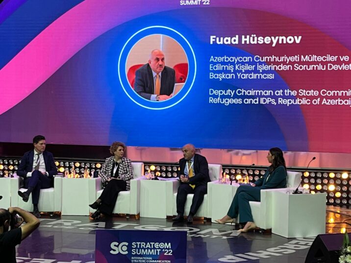 Dövlət Komitəsinin sədr müavini “Stratcom 22” sammitində Böyük Qayıdış haqqında çıxış edib