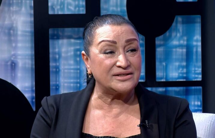 “Sədrimiz köməkçisini göndərirdi ki, get onlara de ki, yanımda qonaq var, astadan gülsünlər…”