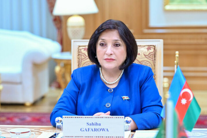 Sahibə Qafarova Türkmənistanda SƏFƏRDƏDİR 