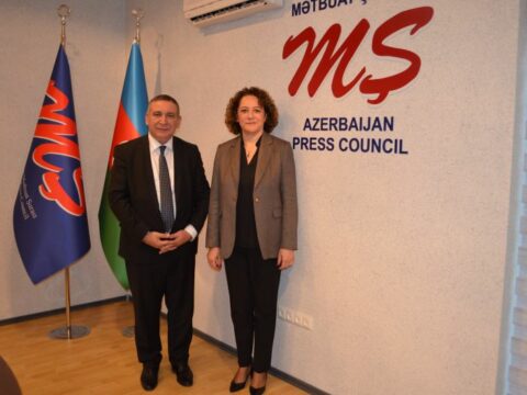 Şimali Kipr Türk Respublikasının Azərbaycandakı Nümayəndəliyinin rəhbəri Mətbuat Şurasında olub