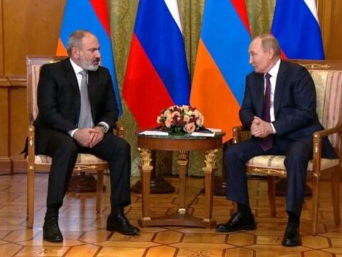 Putin Paşinyanla görüşəcək