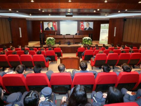 Gömrük Akademiyasının tələbələri üçün maliyyə savadlılığı mövzusunda seminar keçirilib