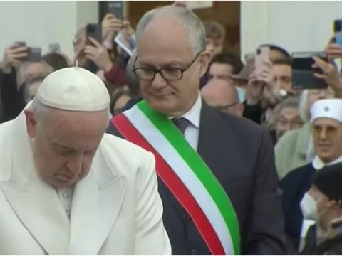 Roma Papası Ukrayna xalqına görə ağladı