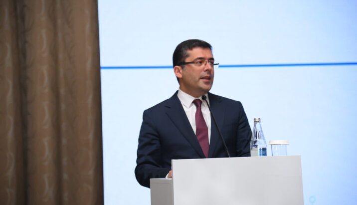 “İnformasiyalaşma prosesi bütün ölkələri əhatə etməkdədir”