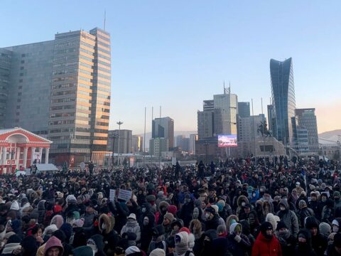 Monqol xalqı iqtidarı 13 mlrd. dollarlıq korrupsiya faktını araşdırmağa vadar etdi…-FOTOLAR