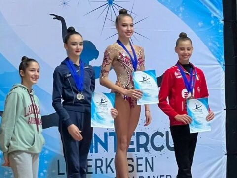 Azərbaycanın bədii gimnastı Almaniyada gümüş medal qazanıb