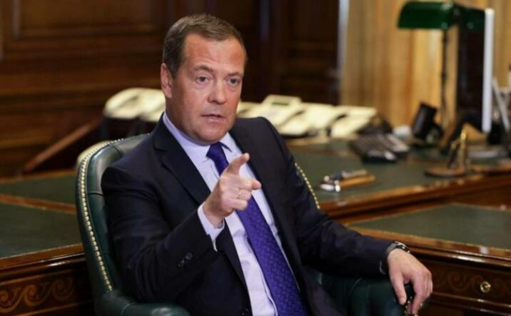 “Rus soyadlı saxta ukraynalı quduz itlər ağızları köpüklənə-köpüklənə deyirlər ki…”