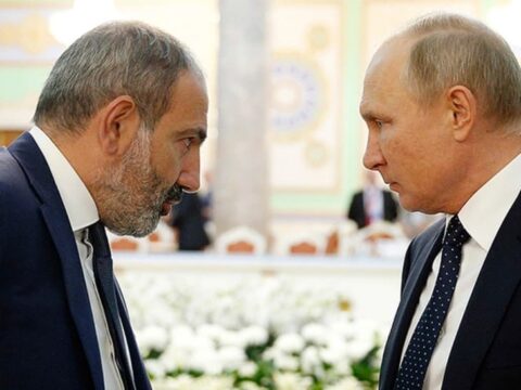 Putin Paşinyanla danışıqlar apardı