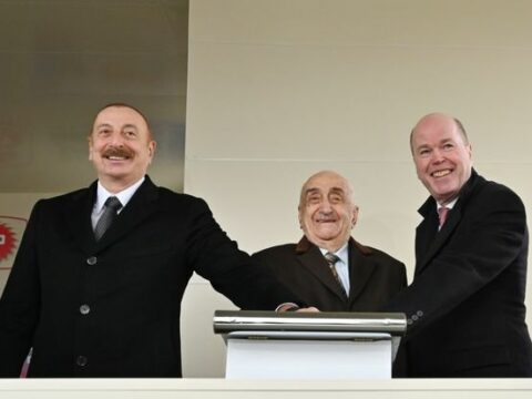 Prezident “Azəri-Mərkəzi-Şərqi” platformasının dayaq blokunun yola salınması mərasimində