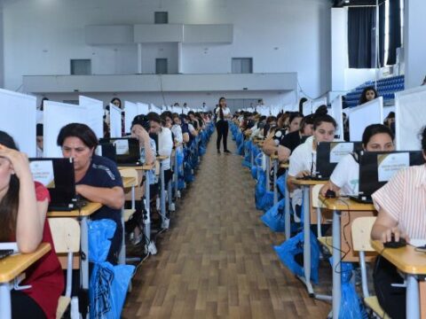 Sertifikasiyada aşağı bal toplayan müəllimlər yenidən imtahan verəcəklər