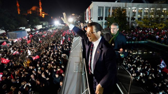 İmamoğlunun həbsi barədə qərarı eşitdiyi an