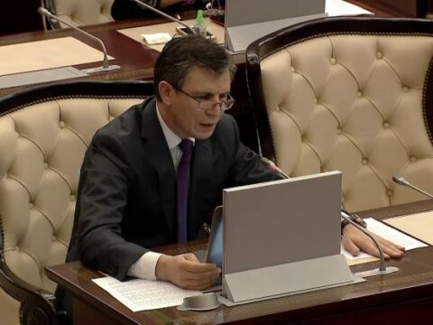 ”Azərbacanlıların Xankəndinə silahsız daxil olması düşmən obrazı ilə qorxudulan yerli ermənilərin də xilasına xidmət edir” – Zahid Oruc