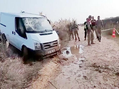 Miqrantları daşıyan avtobus kanala düşdü