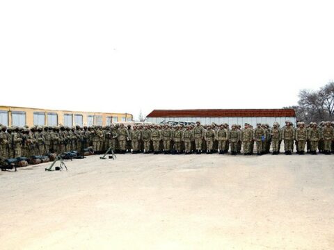 Kərim Vəliyev Komando briqadalarında təlimlərin real döyüş şəraitində keçirilməsini tapşırıb