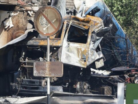 Əfqanıstanda yanacaq tankerinin partlaması nəticəsində 19 nəfər ölüb