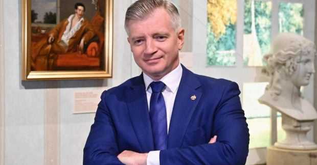 Birini, heç olmasa, öldür birini, cəld ol, nə durmusan, kəs nəfəsini!..