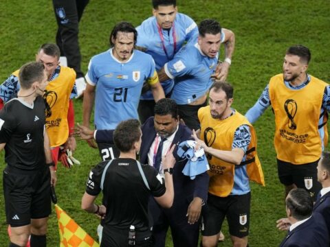 FIFA Uruqvay millisinin aparıcı üzvlərini futboldan kənarlaşdıra bilər