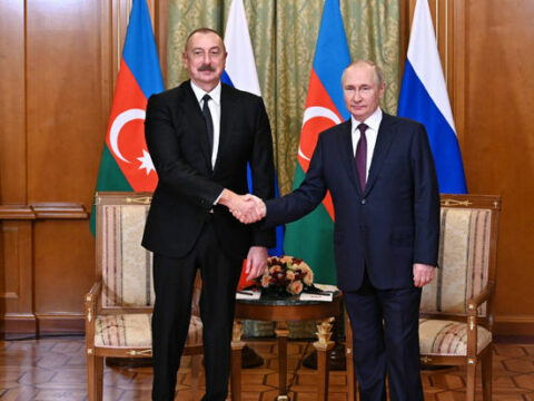Vladimir Putin İlham Əliyevə zəng edib